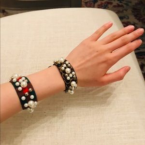 Hair tie beaded / bracelet also